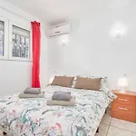 Sea View Capistrano Апартаменты Нерха